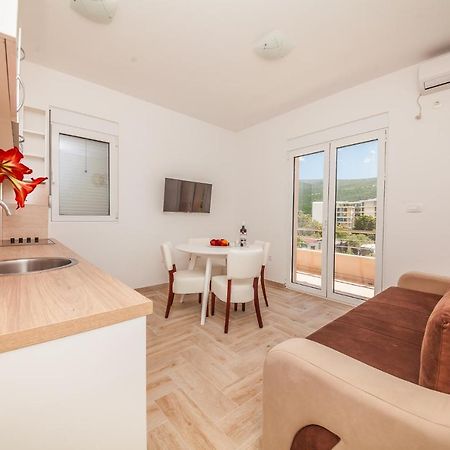 Apartments Ruzmarin Herceg Novi Exteriér fotografie