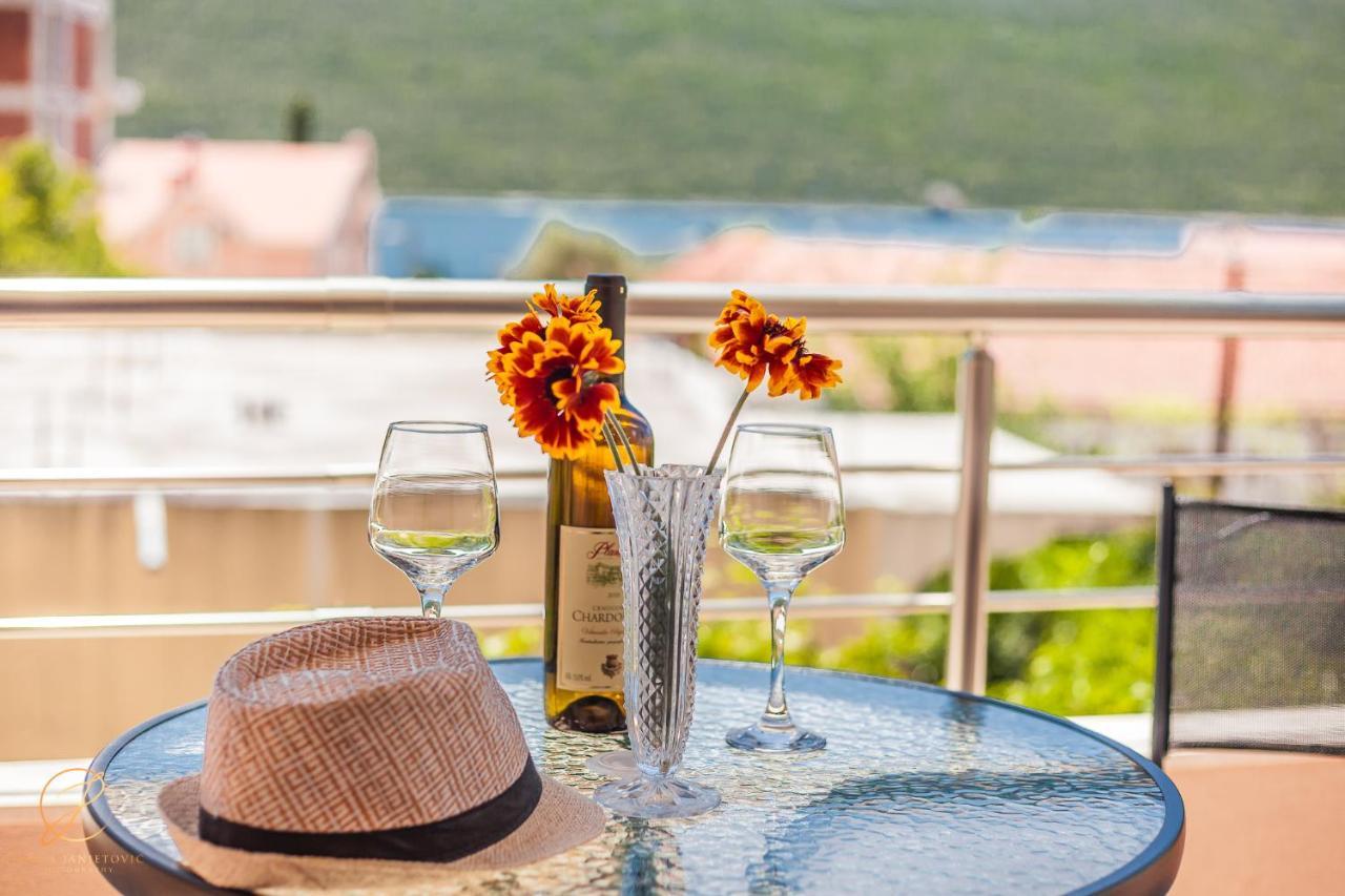 Apartments Ruzmarin Herceg Novi Exteriér fotografie