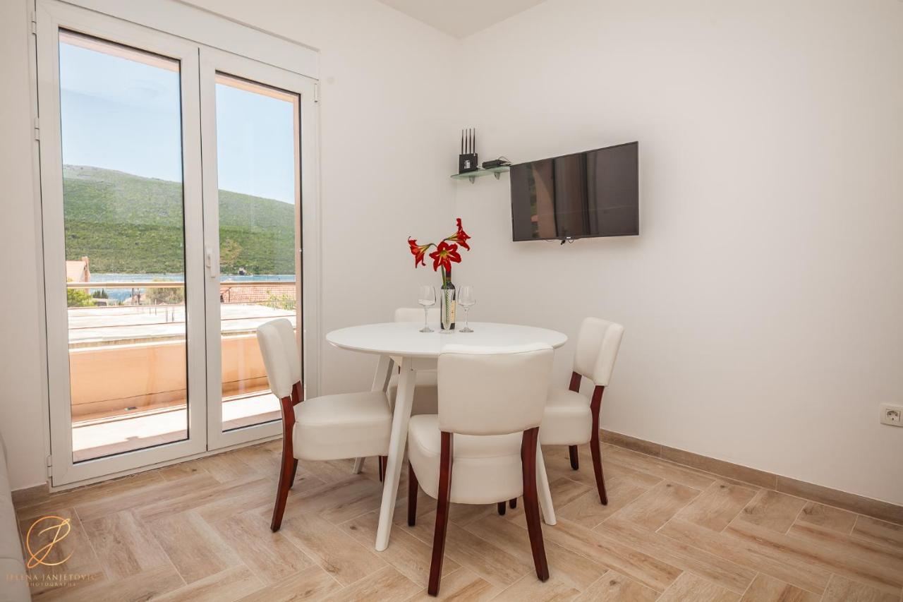 Apartments Ruzmarin Herceg Novi Exteriér fotografie