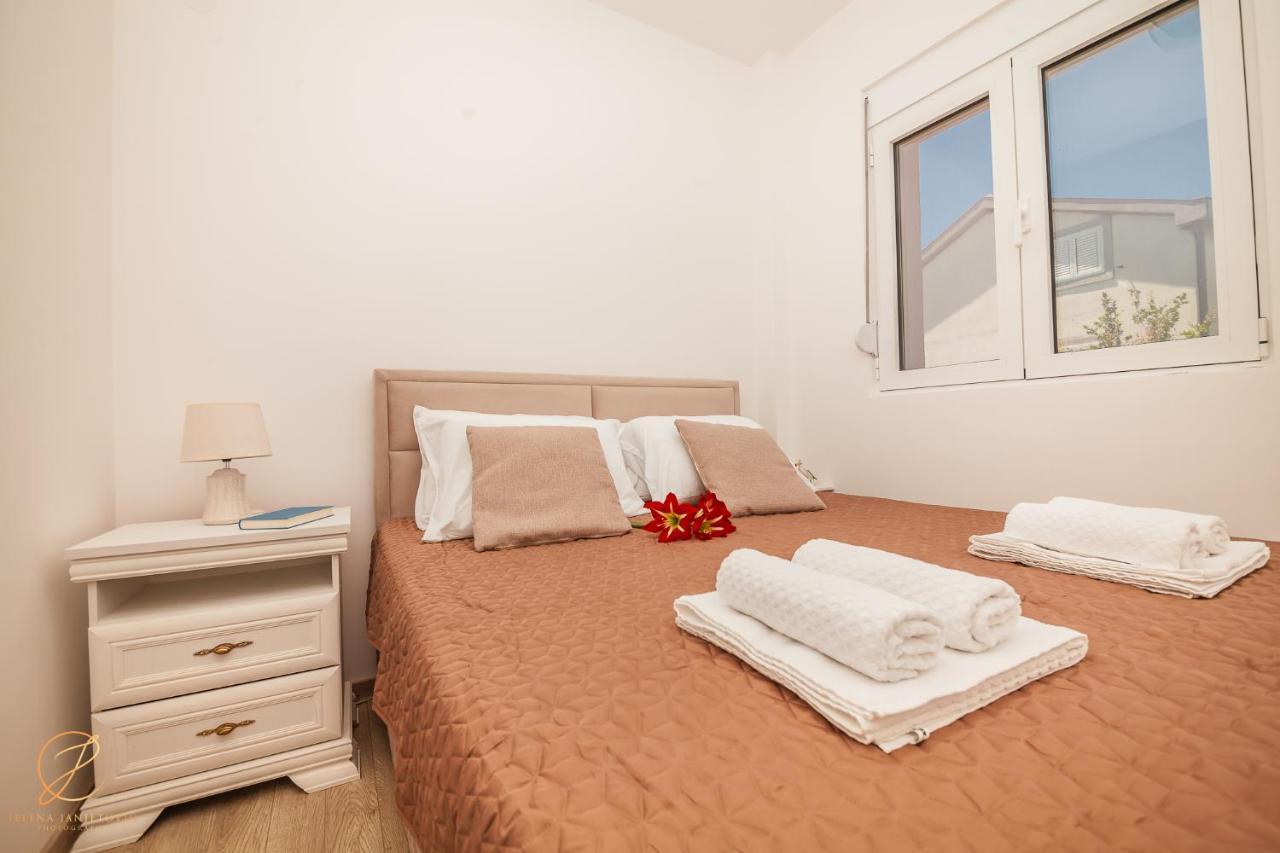 Apartments Ruzmarin Herceg Novi Exteriér fotografie